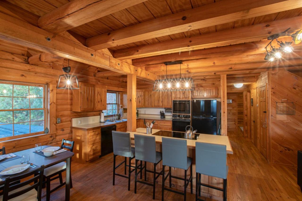 Treetops Cabin Easy To Asheville With Fast Wifi And Great View Swiss Exterior photo